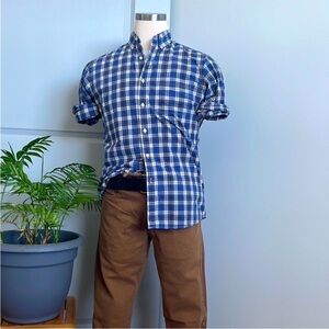 Uniqlo Blue and White Plaid Men's Shirt